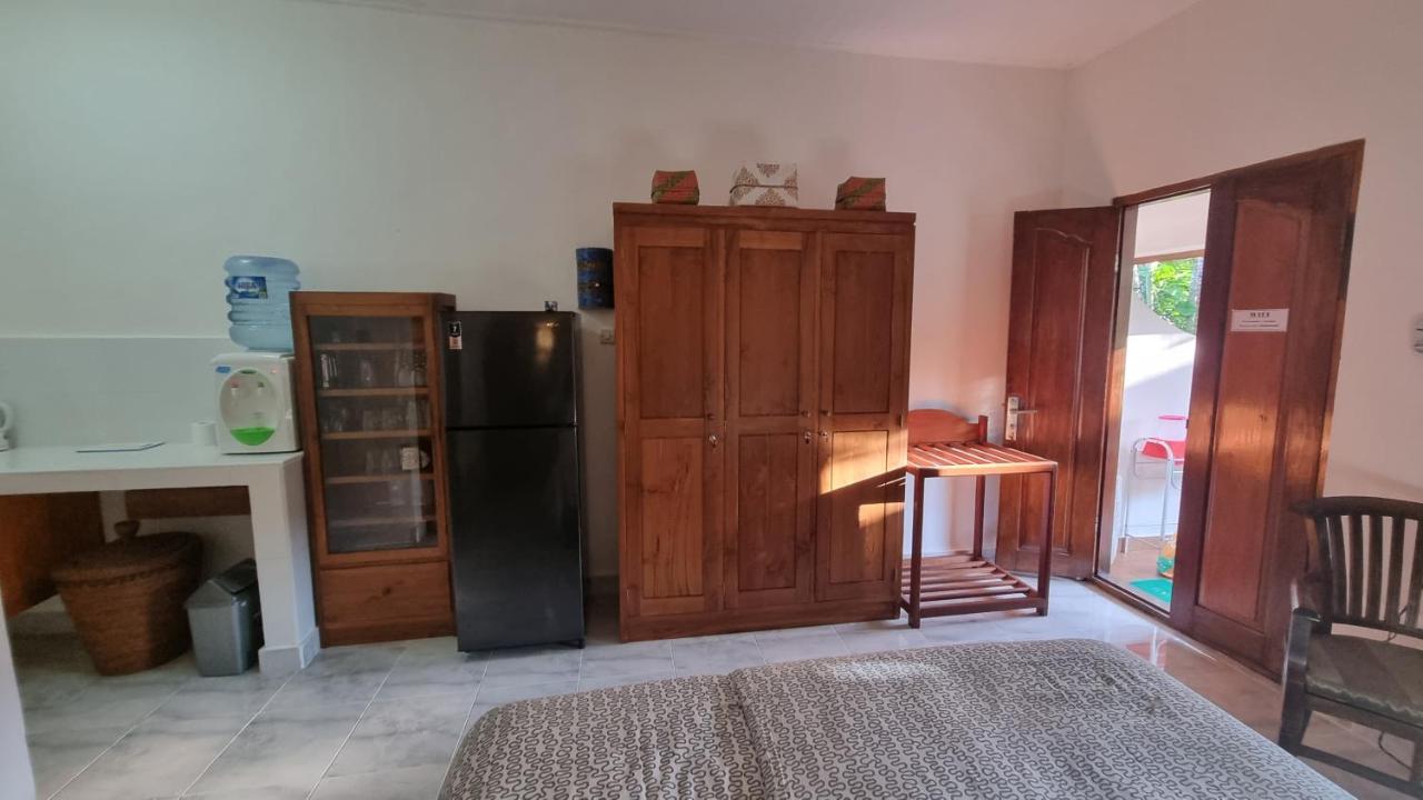 Catra Homestay Beach Apartments Candi Dasa  Bagian luar foto