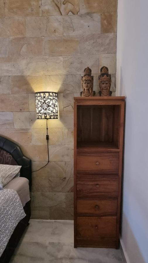 Catra Homestay Beach Apartments Candi Dasa  Bagian luar foto