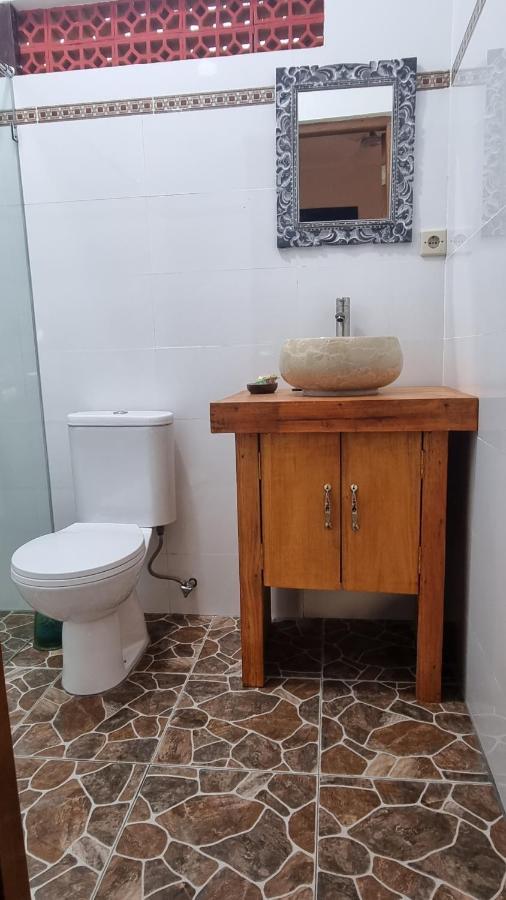 Catra Homestay Beach Apartments Candi Dasa  Bagian luar foto